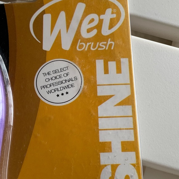 Wet Brush Hairbrush Shine Enhancer, Purple - Picture 5 of 5